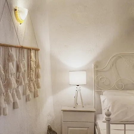 Navita Cave Apartment *