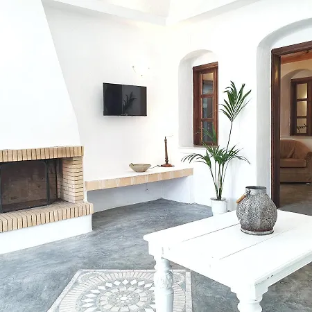 Navita Cave Apartment